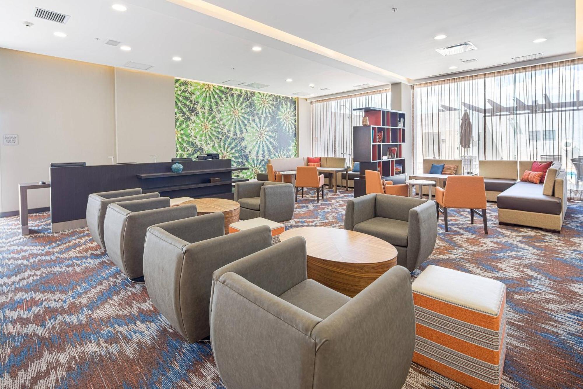 Courtyard By Marriott Сальтильо Экстерьер фото